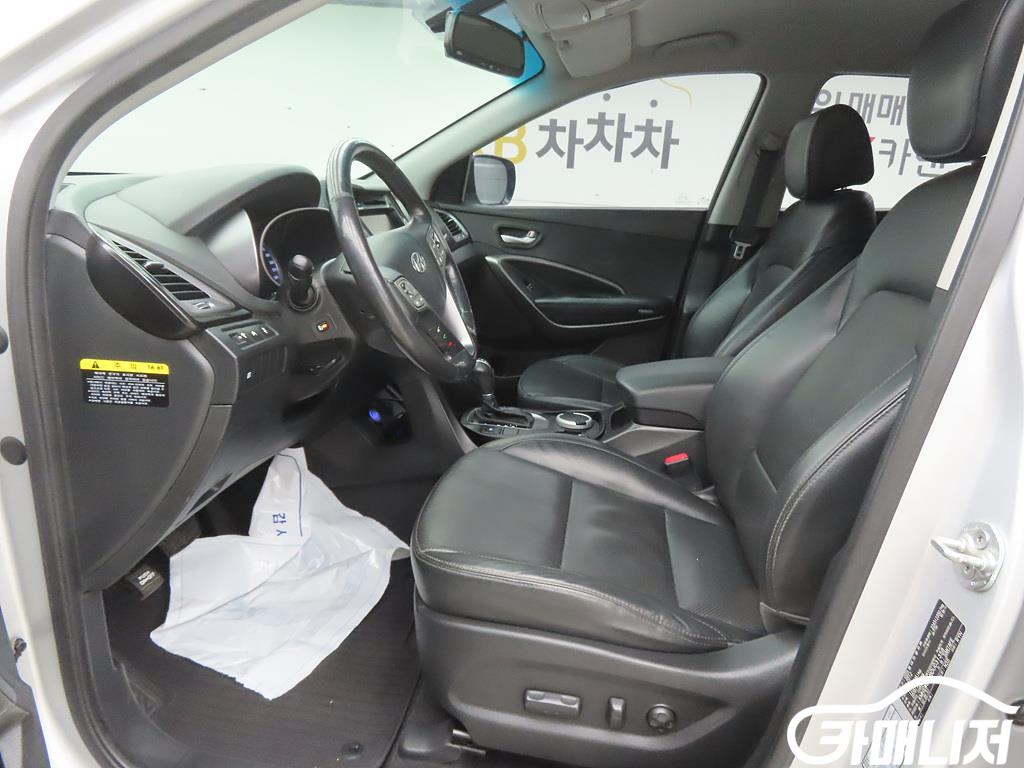 Hyundai Santa Fe Santa Fe DM Diesel 2WD 2.0 Premium thumbnail 5