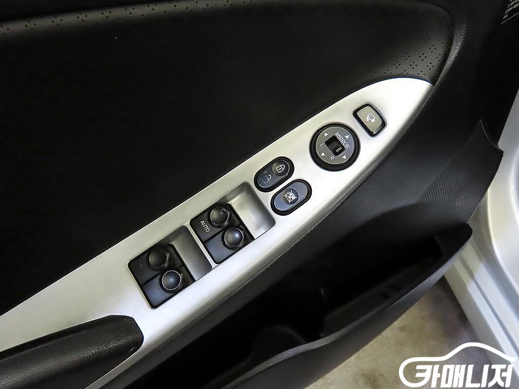 Hyundai Accent AccentFacelift 1.6VGT Premier thumbnail 13