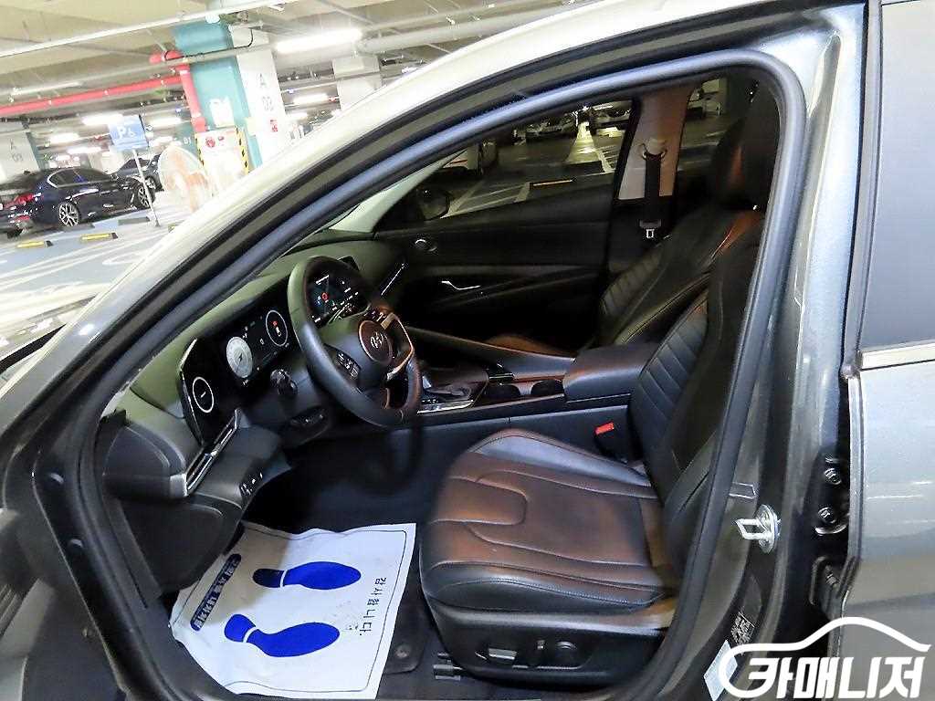 Hyundai Avante 1.6 Inspiration thumbnail 6