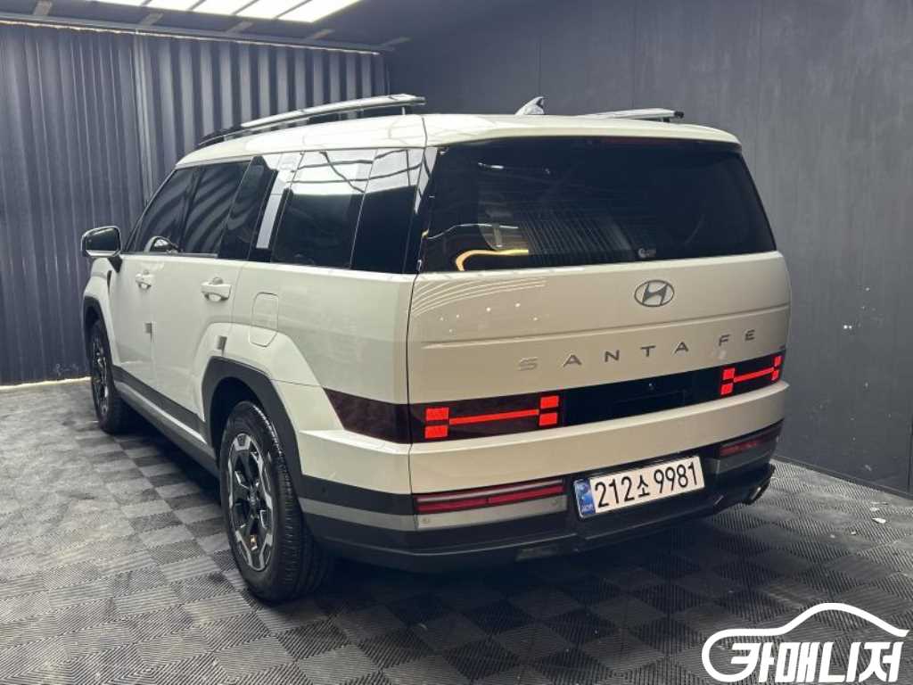 Hyundai Santa Fe Santa Fe MX5 Gasoline 2.5T 4WD Prestige thumbnail 4