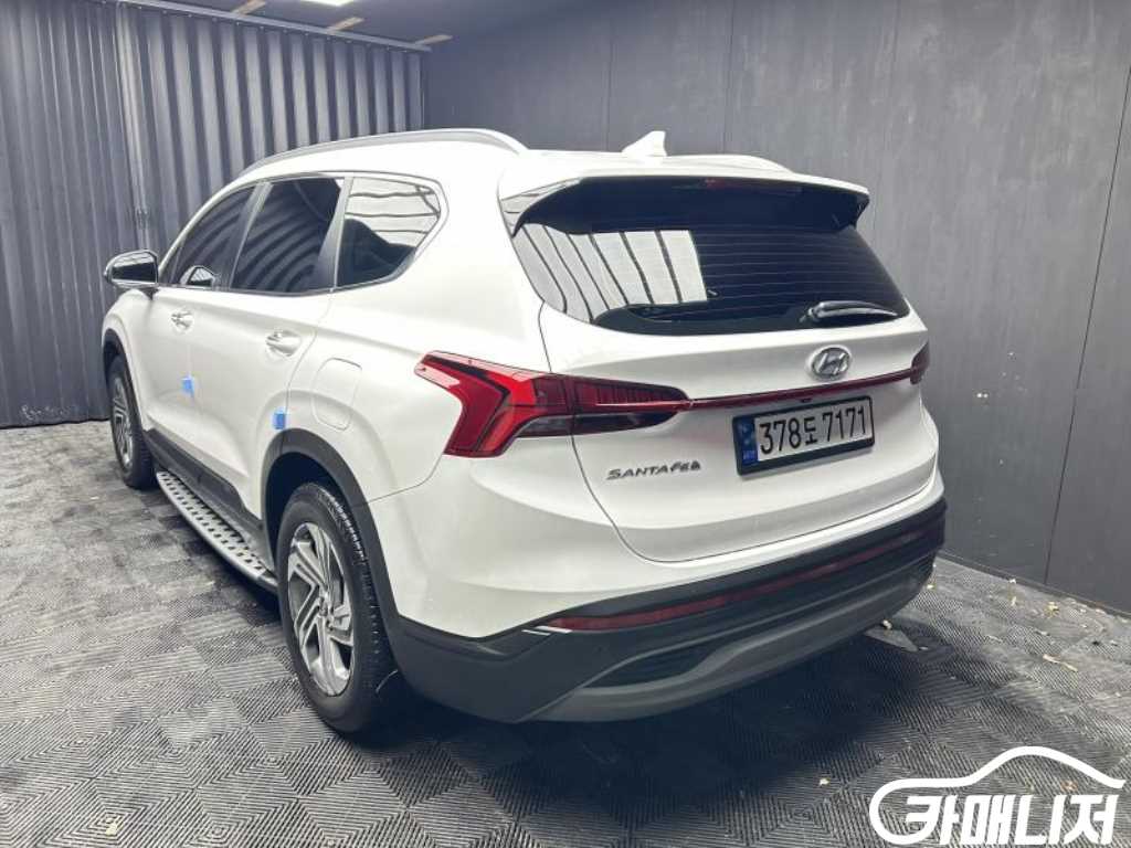 Hyundai Santa Fe The New Santa Fe Gasoline 2.5T 2WD Prestige thumbnail 4