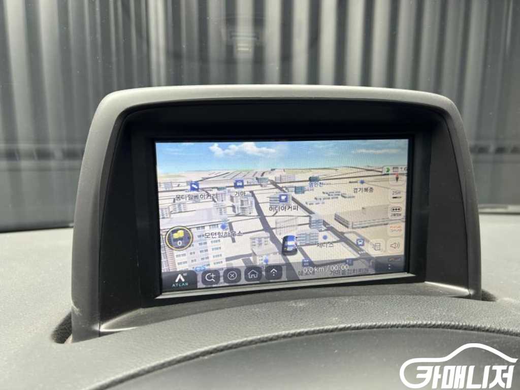 Hyundai Starex Grand Starex Van 5-Seater thumbnail 9