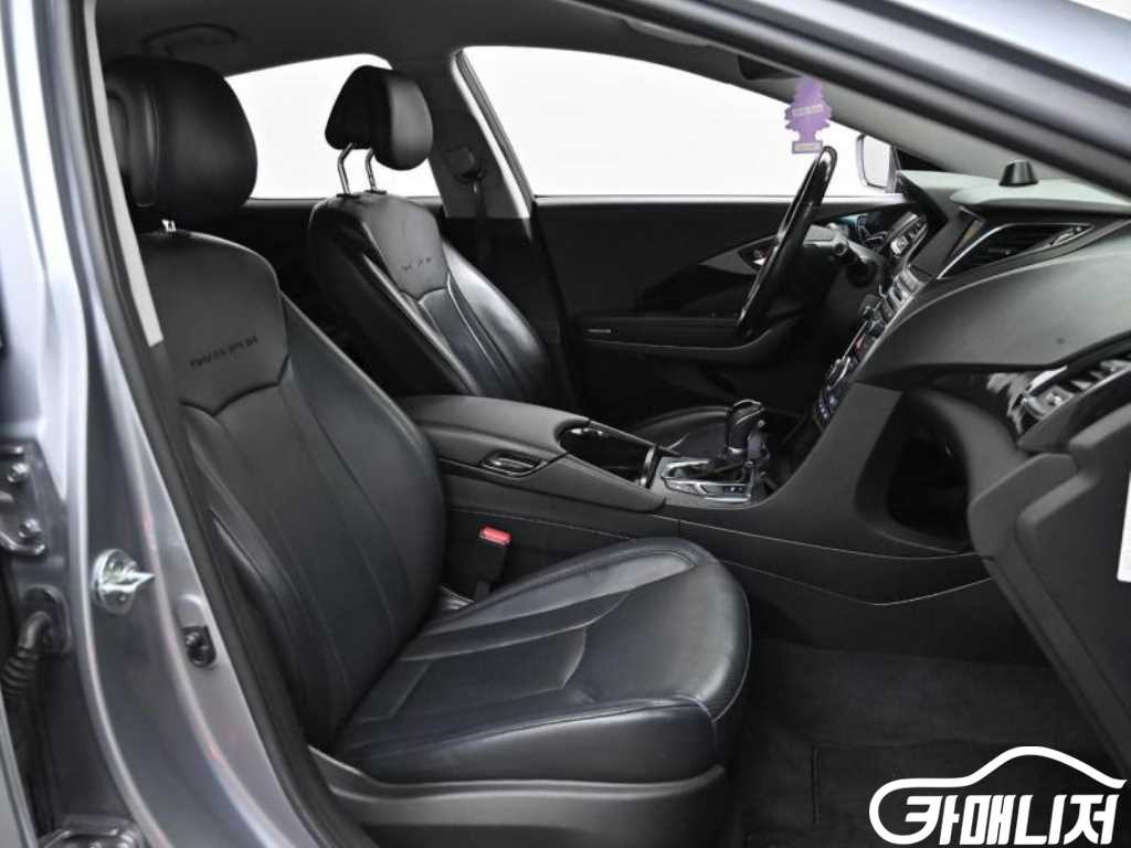 Hyundai Grandeur Grandeur HG Hybrid PREMIUM thumbnail 12