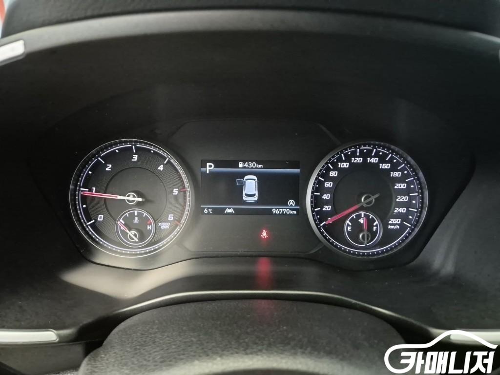 Hyundai Santa Fe The New Santa Fe Diesel 2.2 4WD Premium Choice thumbnail 6