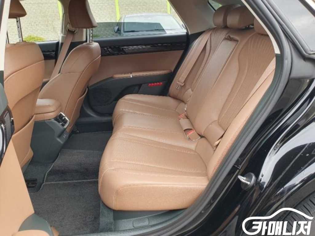 Hyundai Grandeur Gasoline 2.5 2WD thumbnail 3