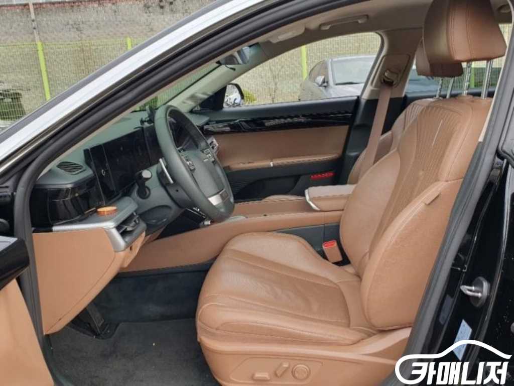 Hyundai Grandeur Gasoline 2.5 2WD thumbnail 6