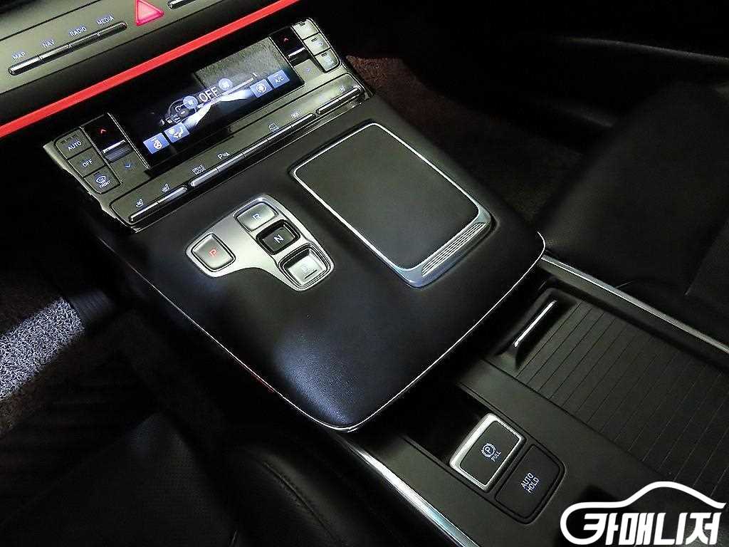 Hyundai Grandeur The New Grandeur IG LPI 3.0 Exclusive thumbnail 12