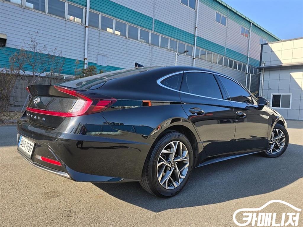Hyundai Sonata 2.0 Premium Peulreoseu thumbnail 3