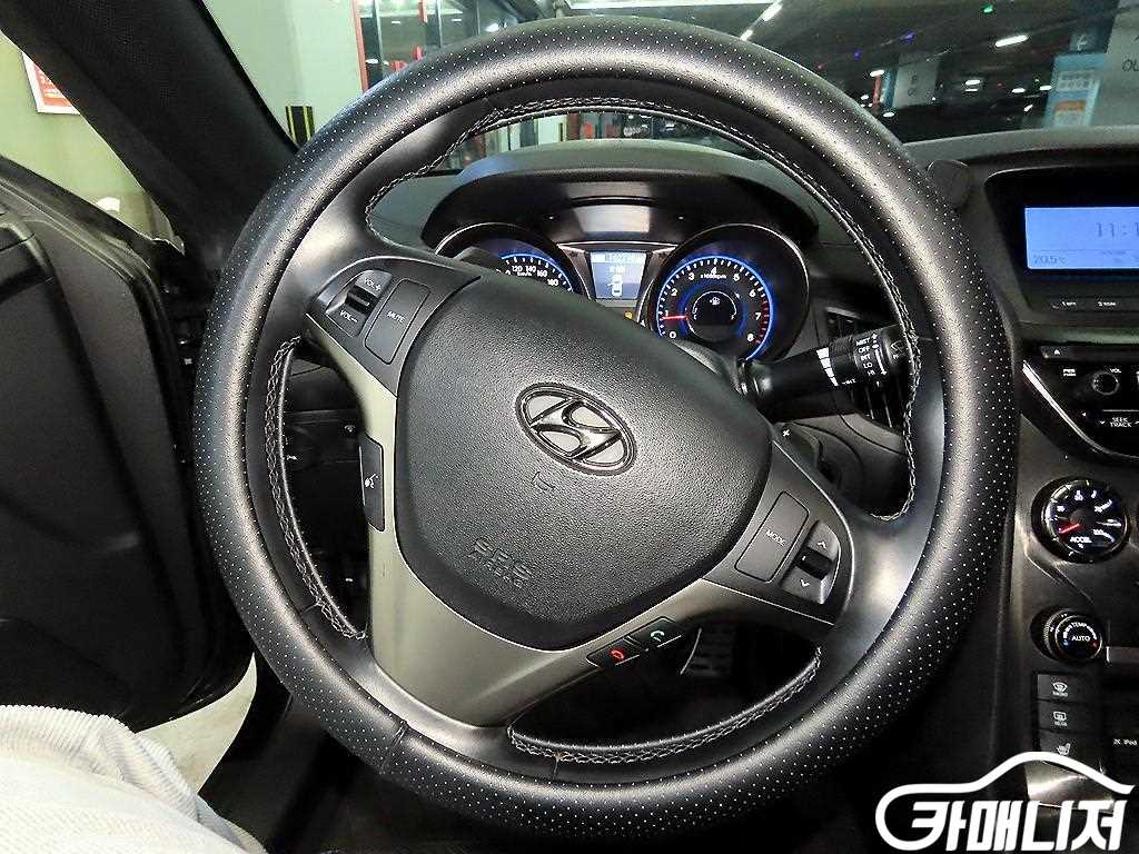 Hyundai Genesis The New Genesis Coupe 200 thumbnail 8