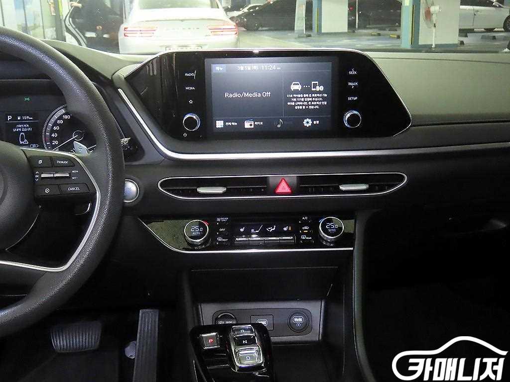 Hyundai Sonata Sonata Hybrid Smart thumbnail 11