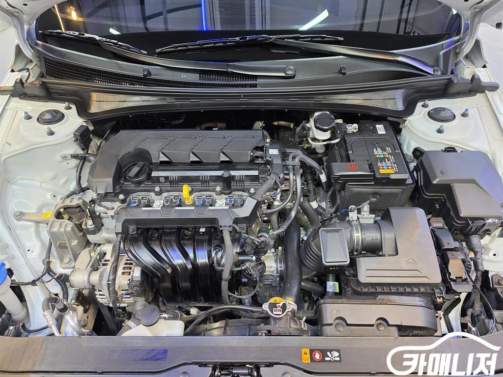 Hyundai Avante The New Avante 1.6 Gasoline thumbnail 8