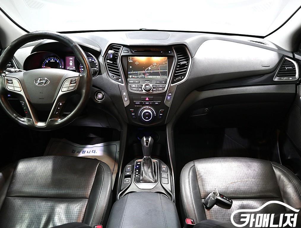 Hyundai Santa Fe Santa Fe DM Diesel 2WD 2.0 Premium thumbnail 9