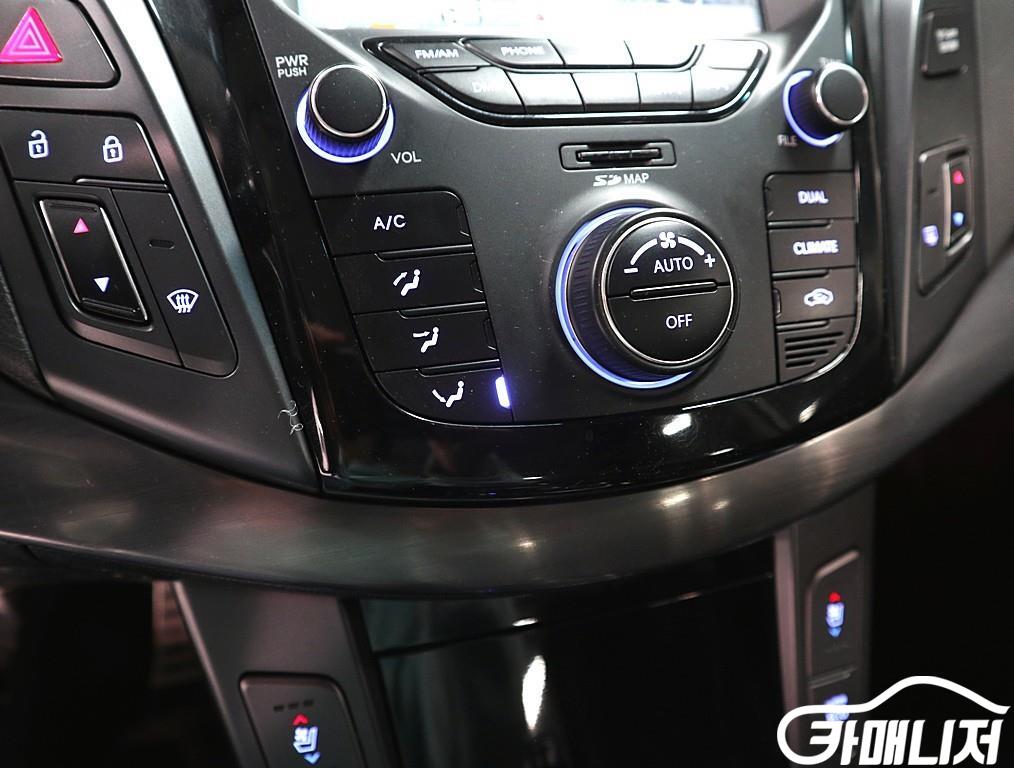 Hyundai i40 i40Saloon 1.7 VGT PREMIUM thumbnail 14