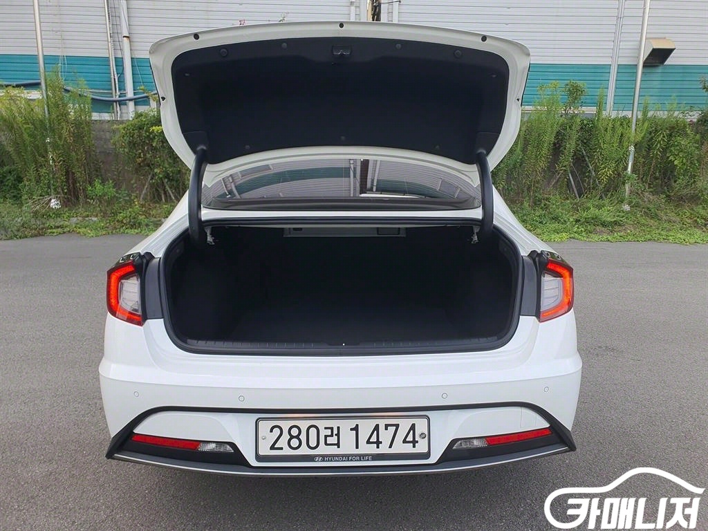 Hyundai Sonata 2.0 Premium thumbnail 15