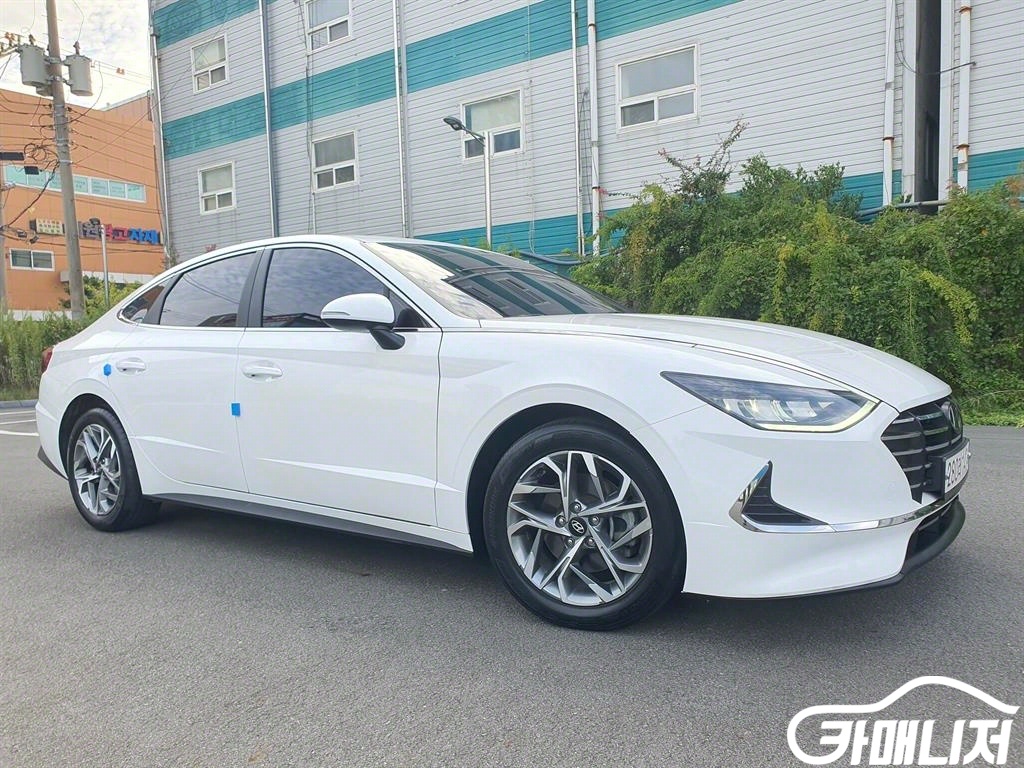 Hyundai Sonata 2.0 Premium thumbnail 20