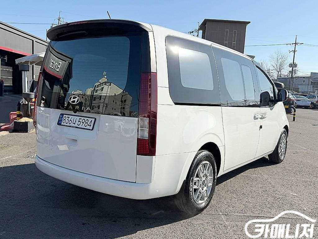 Hyundai Staria LPG Cargo Modern thumbnail 3