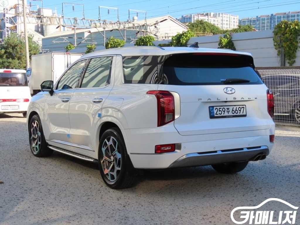 Hyundai Palisade Diesel 2.2 2WD thumbnail 3
