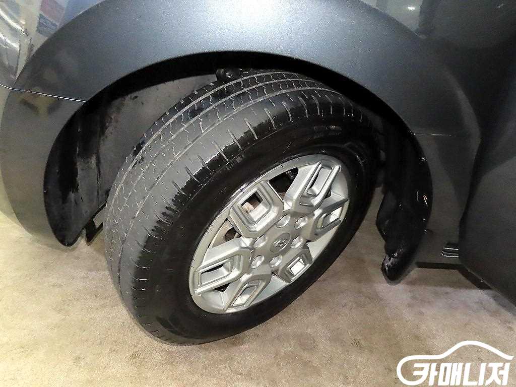 Hyundai Staria 2WD Diesel Cargo Modern thumbnail 19