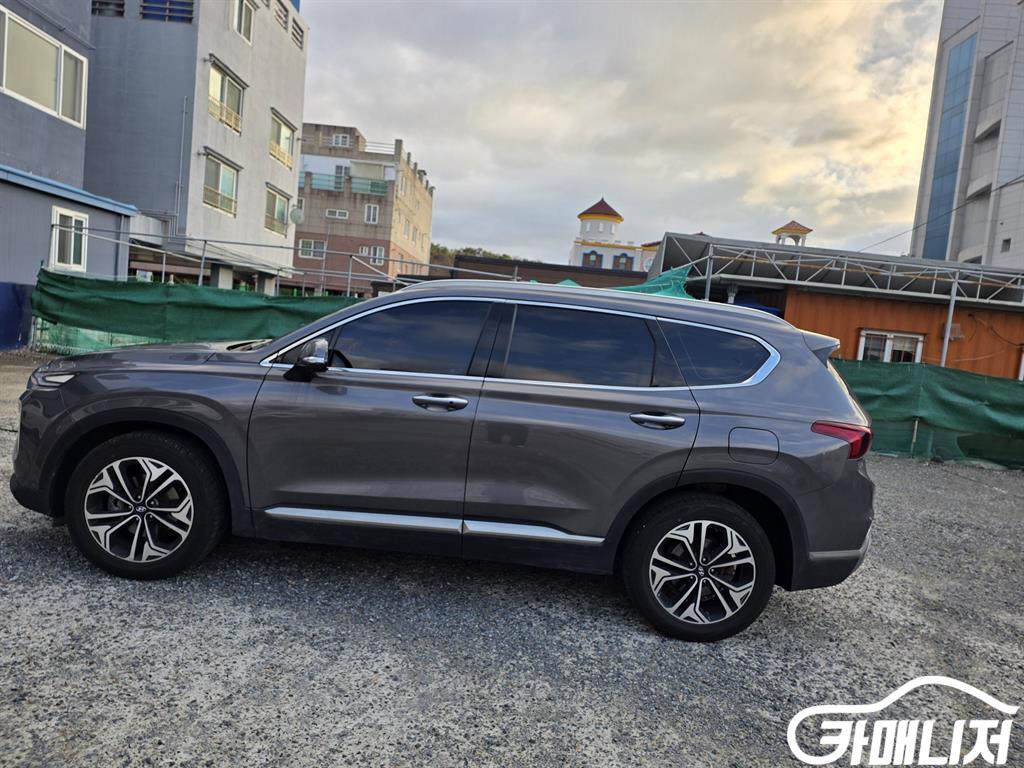 Hyundai Santa Fe Santa Fe TM Diesel 2.0 2WD thumbnail 2