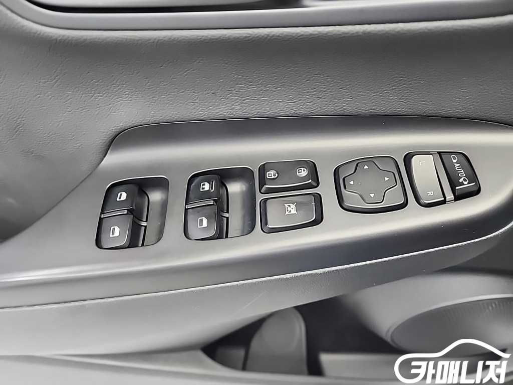 Hyundai Kona Diesel 1.6 2WD thumbnail 15