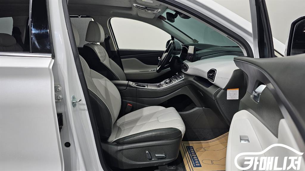 Hyundai Santa Fe The New Santa Fe Hybrid 1.6 2WD Calligraphy thumbnail 11