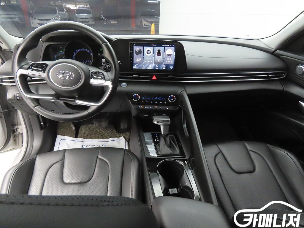 Hyundai Avante Avante Hybrid Modern thumbnail 7