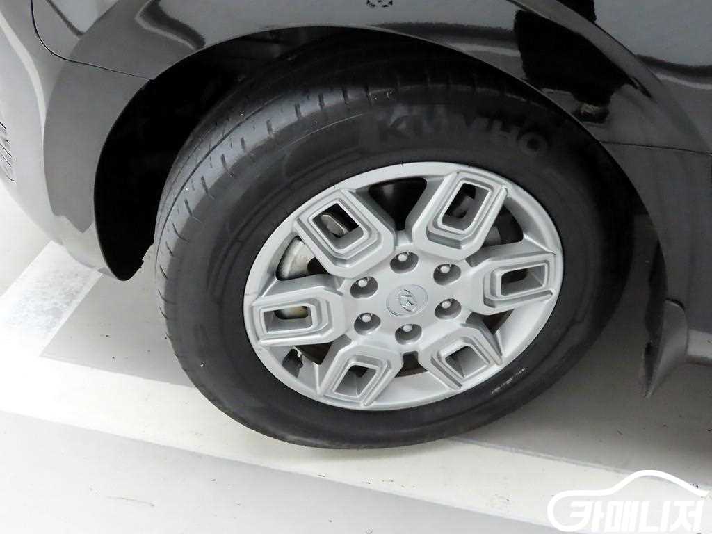 Hyundai Staria 2WD Diesel Tourer Modern thumbnail 19