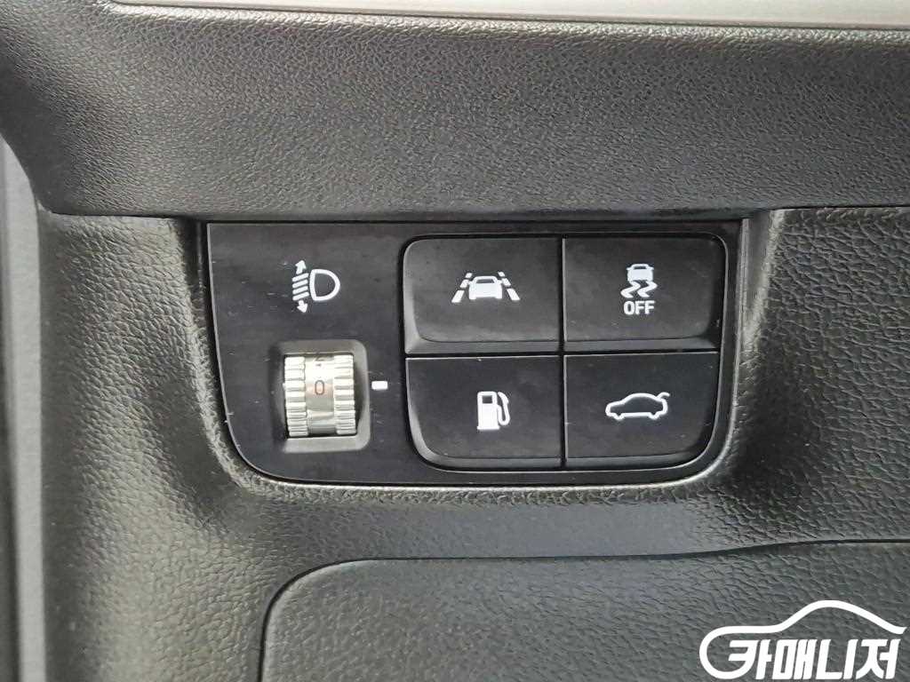 Hyundai Grandeur The New Grandeur IG LPI 3.0 Premium thumbnail 18