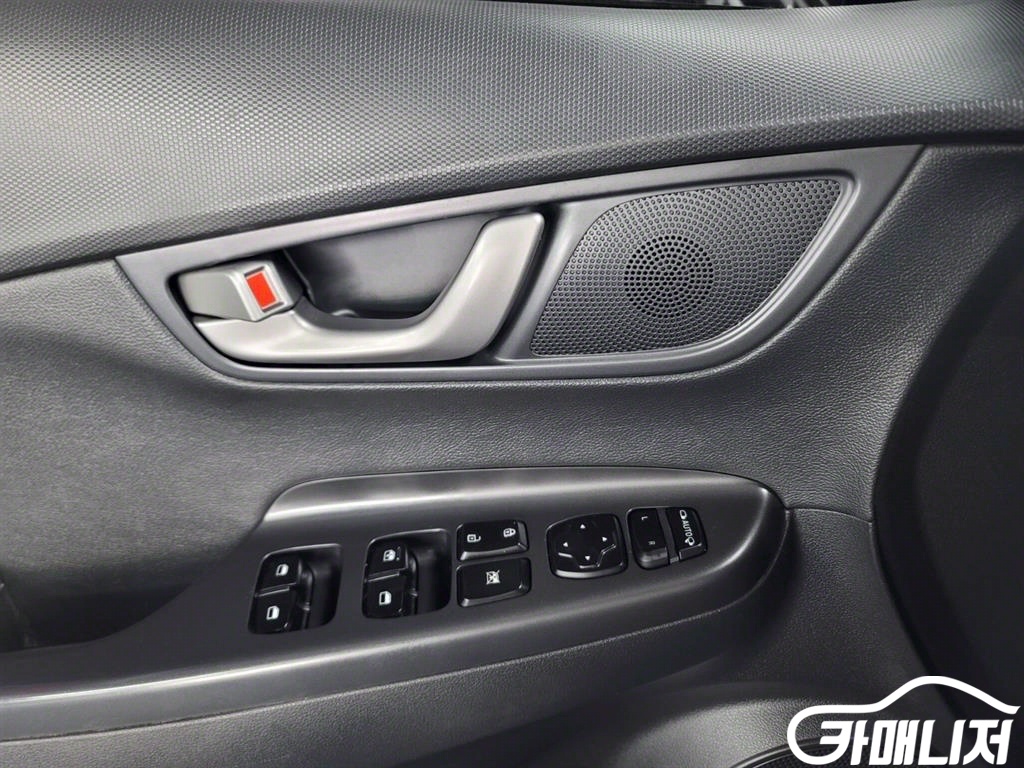 Hyundai Kona Diesel 1.6 2WD thumbnail 8