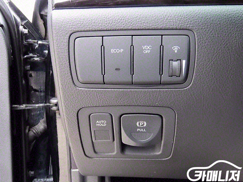 Hyundai Genesis BH330 PREMIUM thumbnail 12