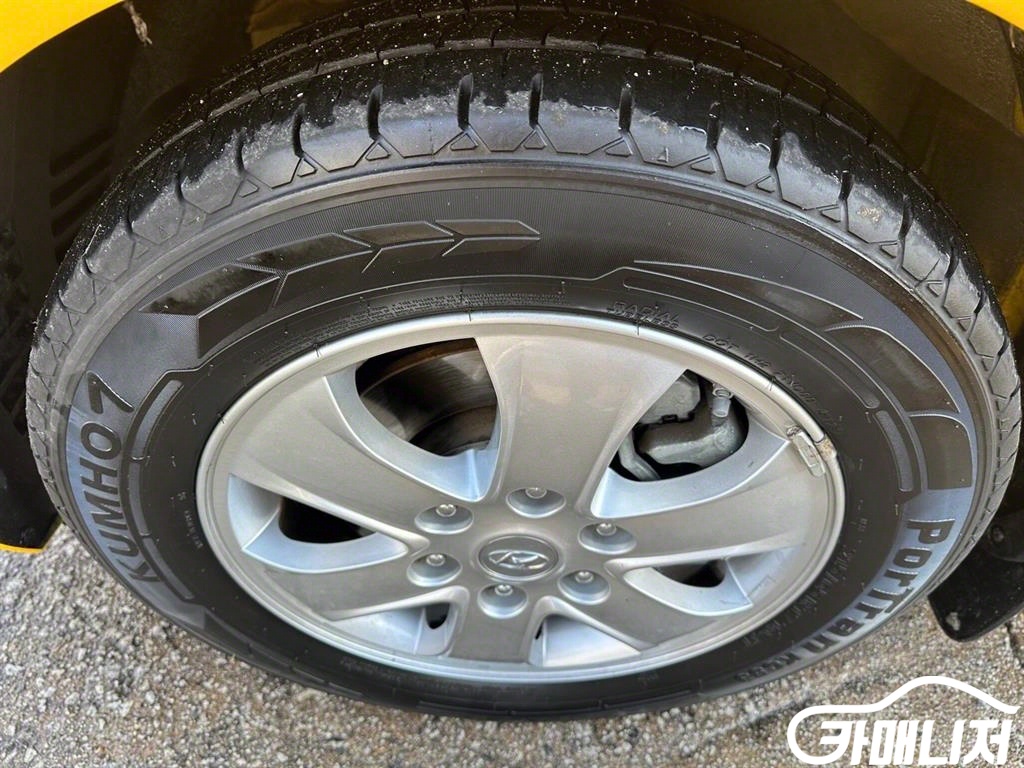 Hyundai Starex The New Grand Starex Child Safety Vehicle LPi thumbnail 16