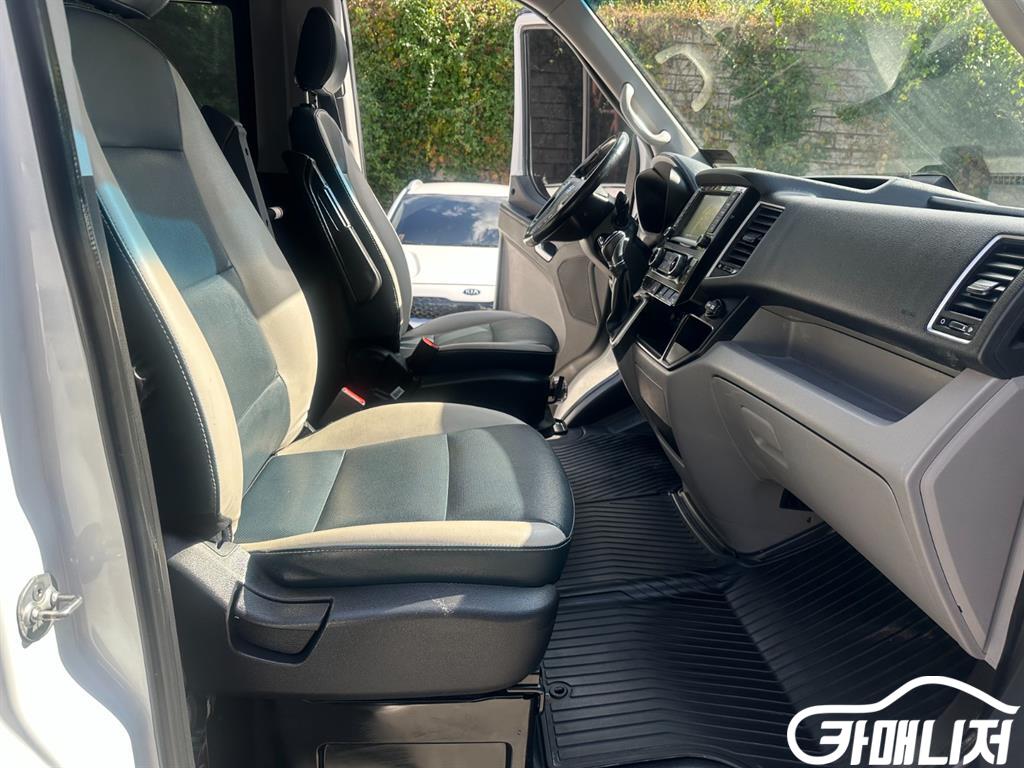 Hyundai Solati Luxury thumbnail 15